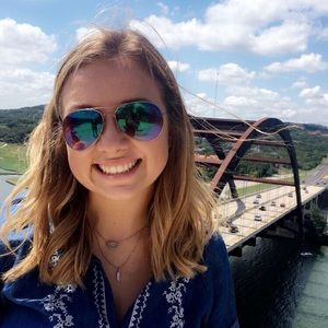 Meet your Posher, Savanna